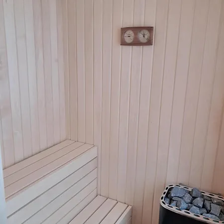 Redningsvejen Syd 51 * Løkken