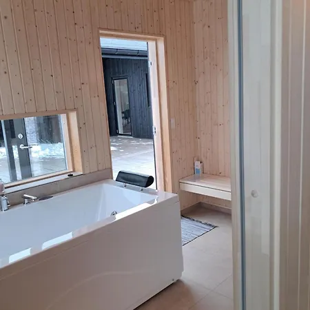 Redningsvejen Syd 51 بيت للعطل